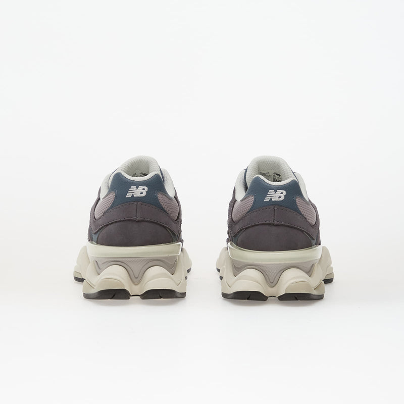 Construcție stabilă și sculptată