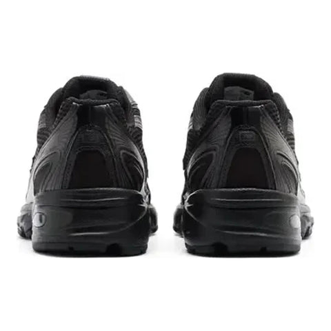 740 Black | Black Cement