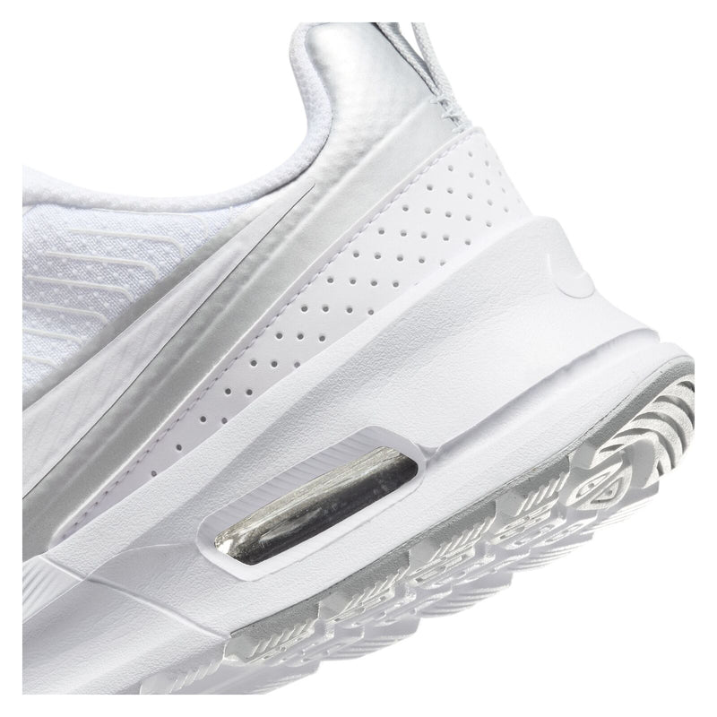 Siluetă inspirată de Air Max 270