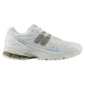 U1906980 WHITE