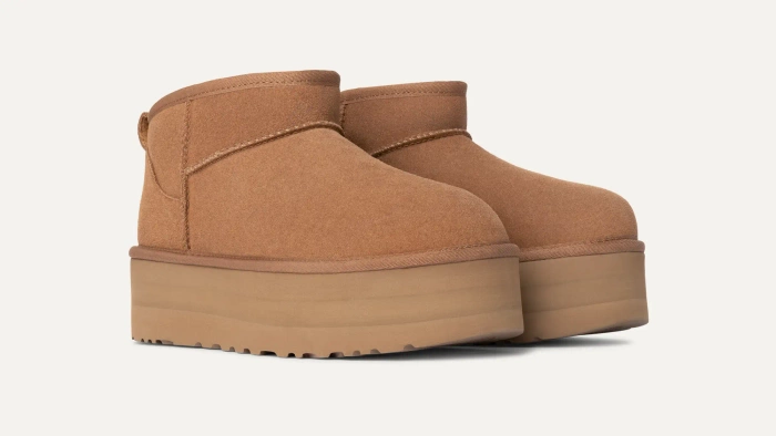 UGG W CLASSIC ULTRA MINI PLATFORM