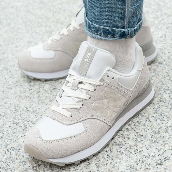 New Balance 574 (WL574WNT)