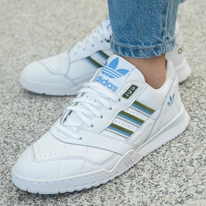 Adidas A.R. Trainer W (EE5409)