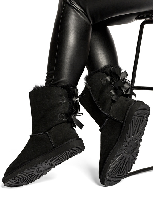 UGG W Bailey Bow II (1016225-BLK)