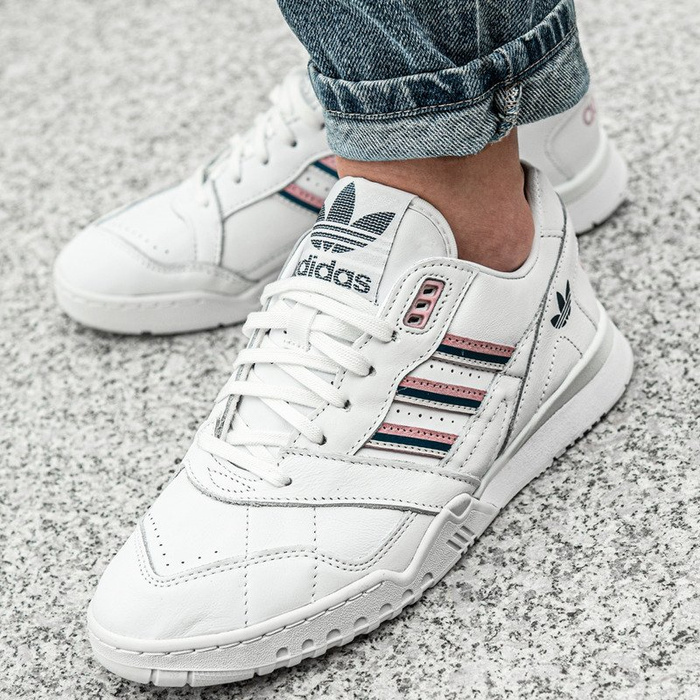Adidas A.R. Trainer W (EE5408)
