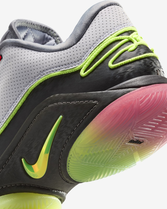 Nike LeBron XXII „Crown Jewel”