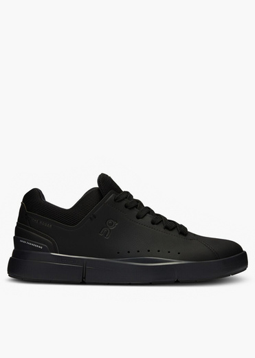Sneakers ON The Roger Advantage