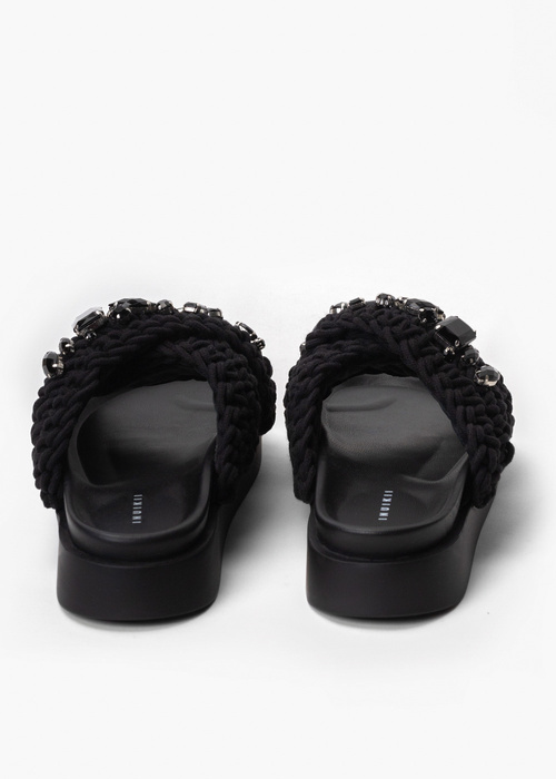 INUIKII WOVEN STONES