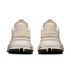 ON CLOUDNOVA FORM Cream | Ivory