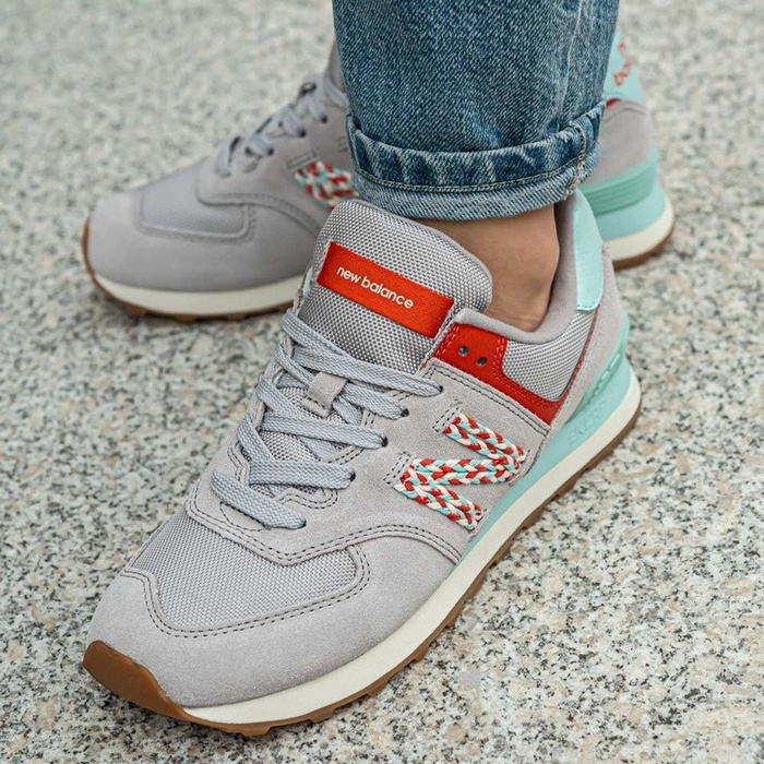 New Balance 574 (WL574LDL)