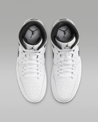 Nike Air Jordan 1