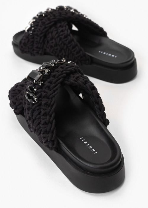 INUIKII WOVEN STONES