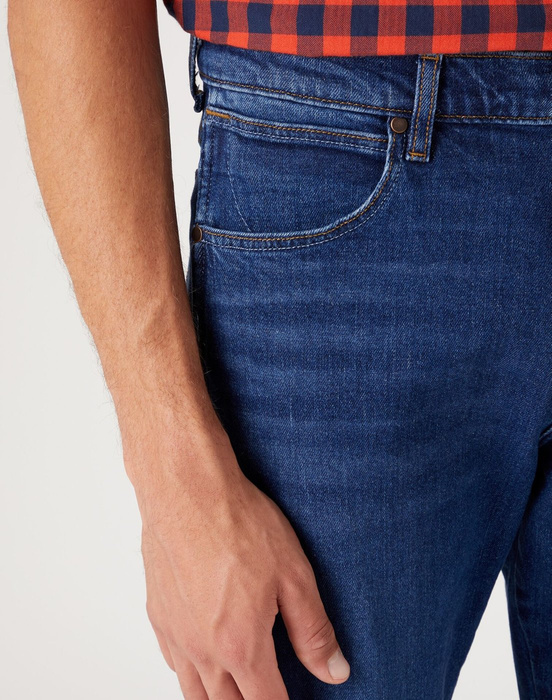 WRANGLER FRONTIER DANCING WATER