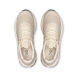 ON CLOUDNOVA FORM Cream | Ivory